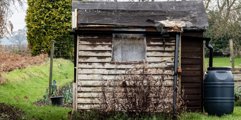 3 Reasons to Leave Shed Demolition to the Pros